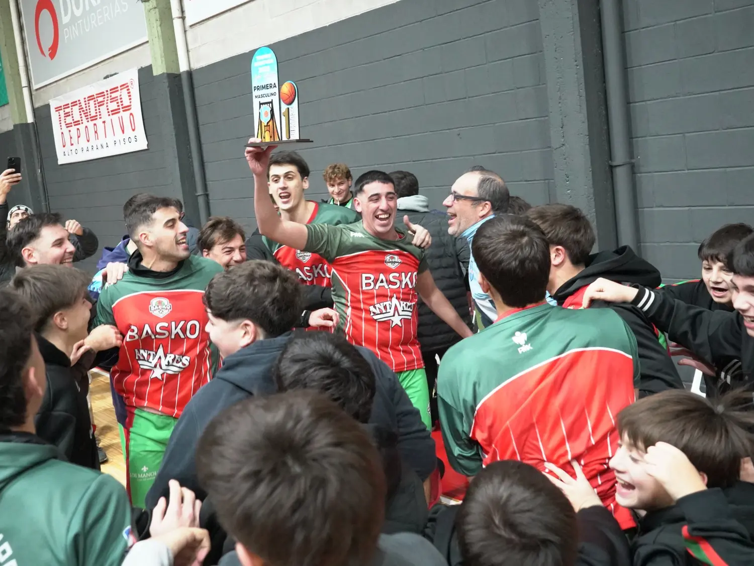 Centro Basko es el nuevo campeón del básquet local