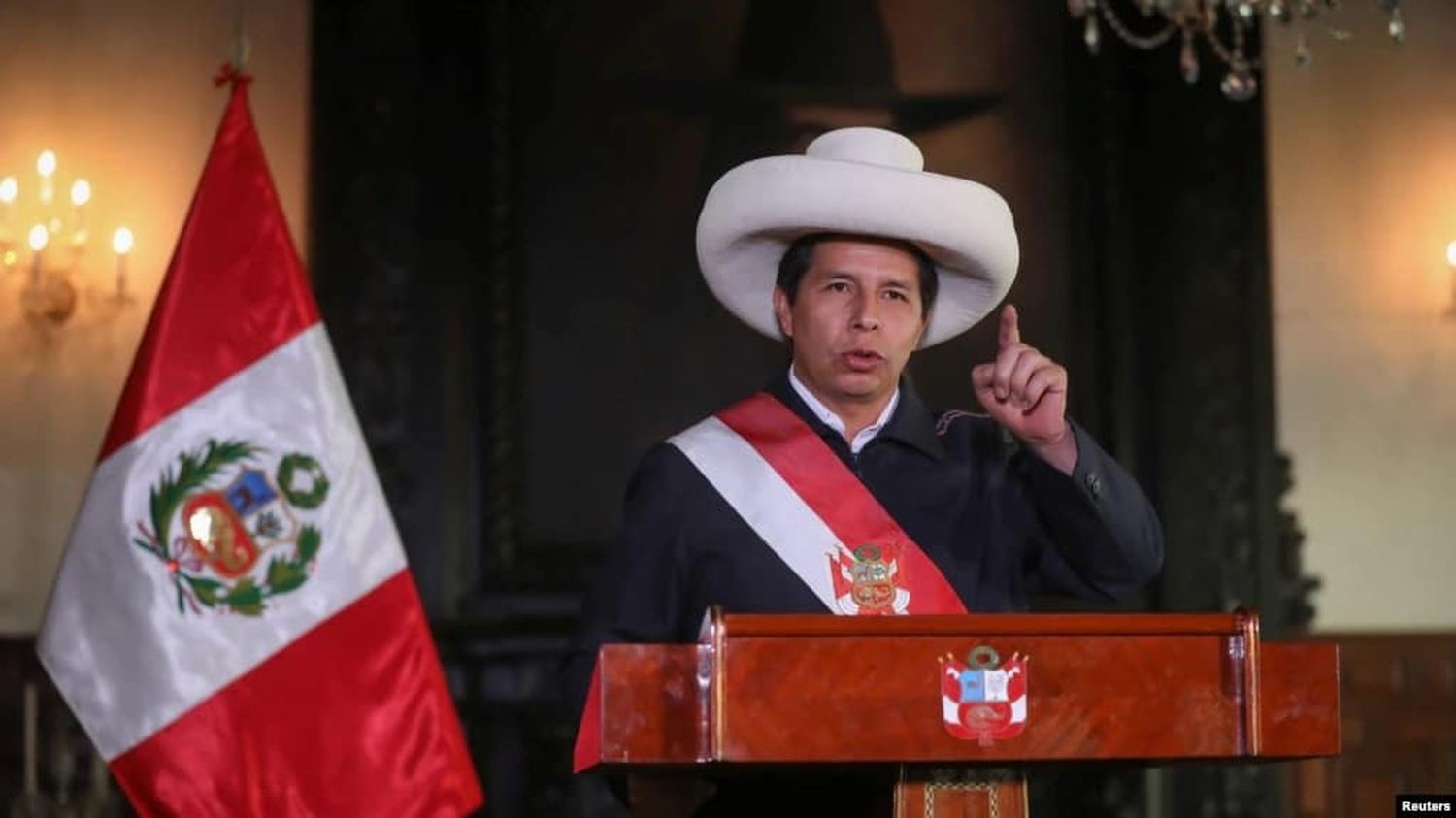 Presidente de Perú espera sumar fuerzas en el Congreso para evitar su destitución