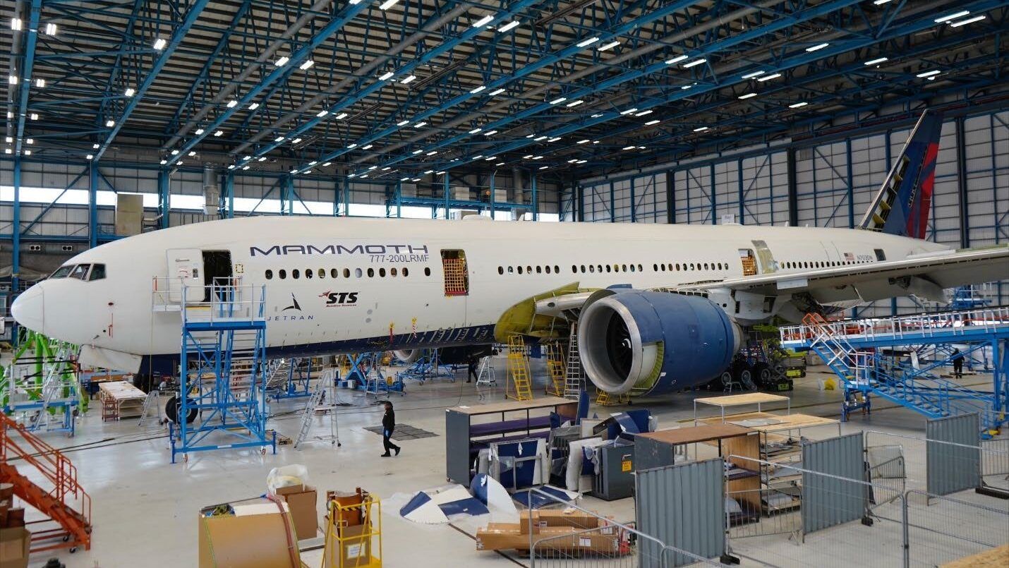 Mammoth Freighters aguarda por su tercer Boeing 777-200 carguero