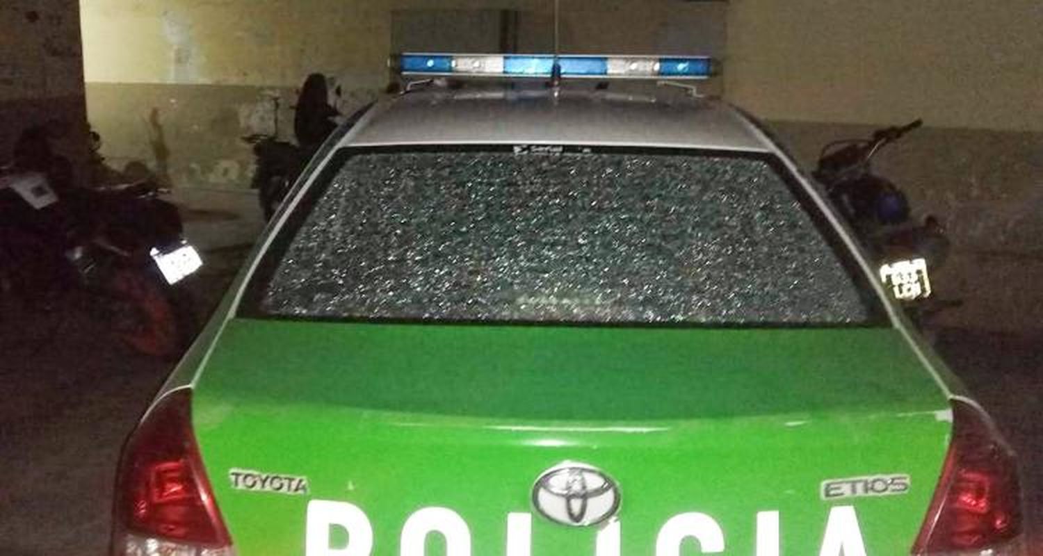 Conflictos vecinales, patrulleros dañados, policías agredidos  y operativos fuera  de control