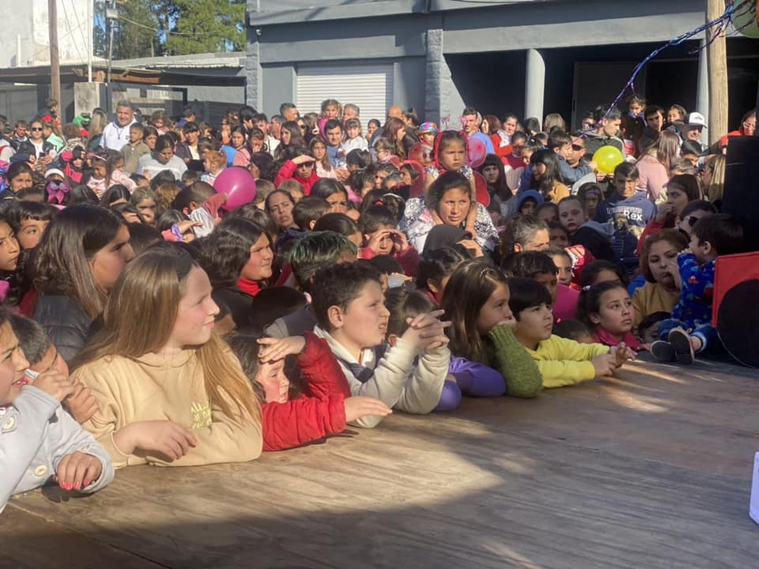 La Iglesia “Vida” y Ong "Amar" celebraron el "Día del Niño"