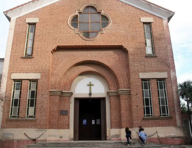 Cáritas Pompeya ayuda a 80 familias a través de diversos programas de asistencia