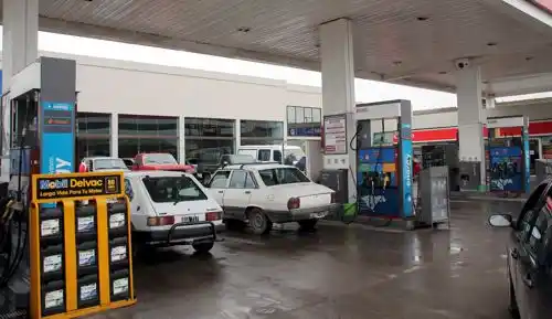 Desabastecimiento: Comienza a escasear la nafta y algunos productos en las góndolas 