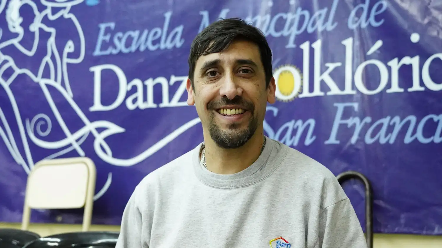 De sus primeros pasos en danza a liderar una escuela premiada a nivel nacional.