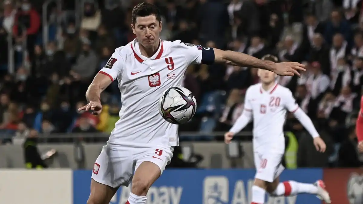 Lewandoswski afirmó que Argentina "es el gran favorito de la Copa del Mundo"