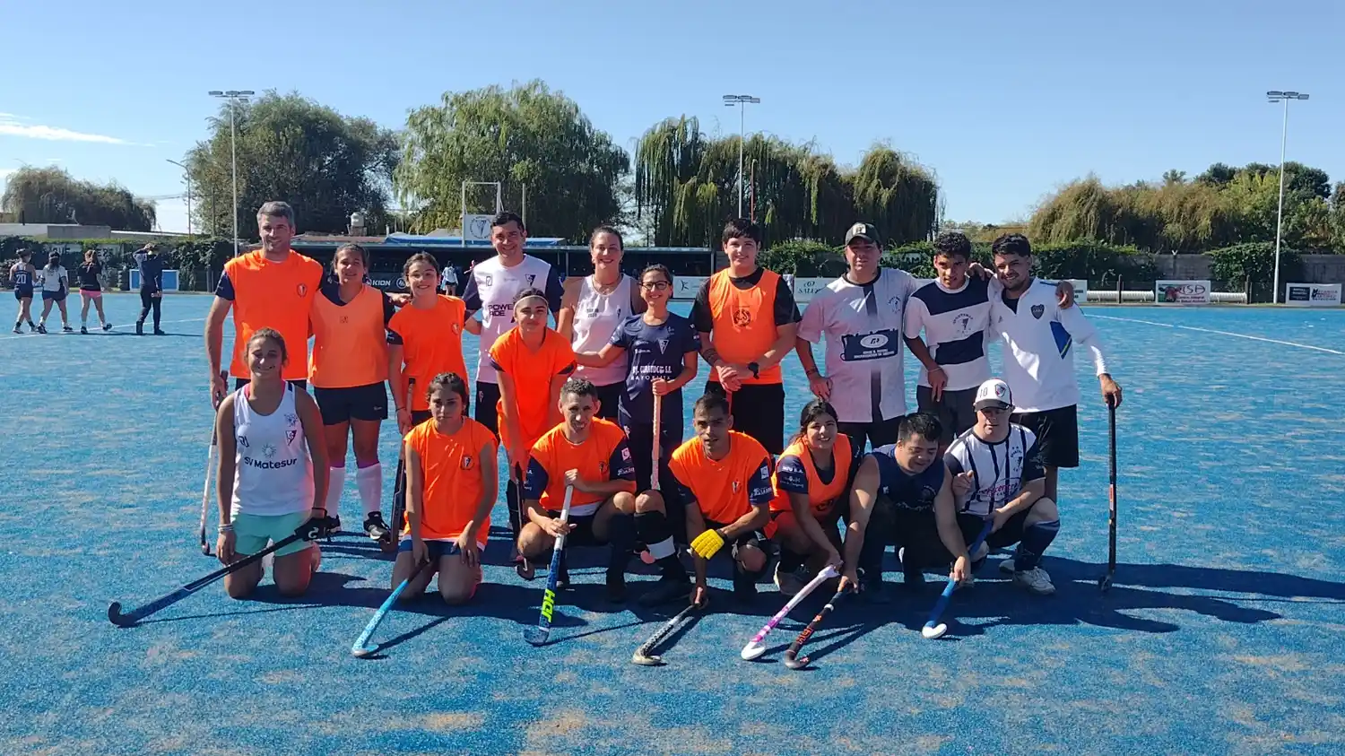 Primer equipo de hockey sobre césped inclusivo