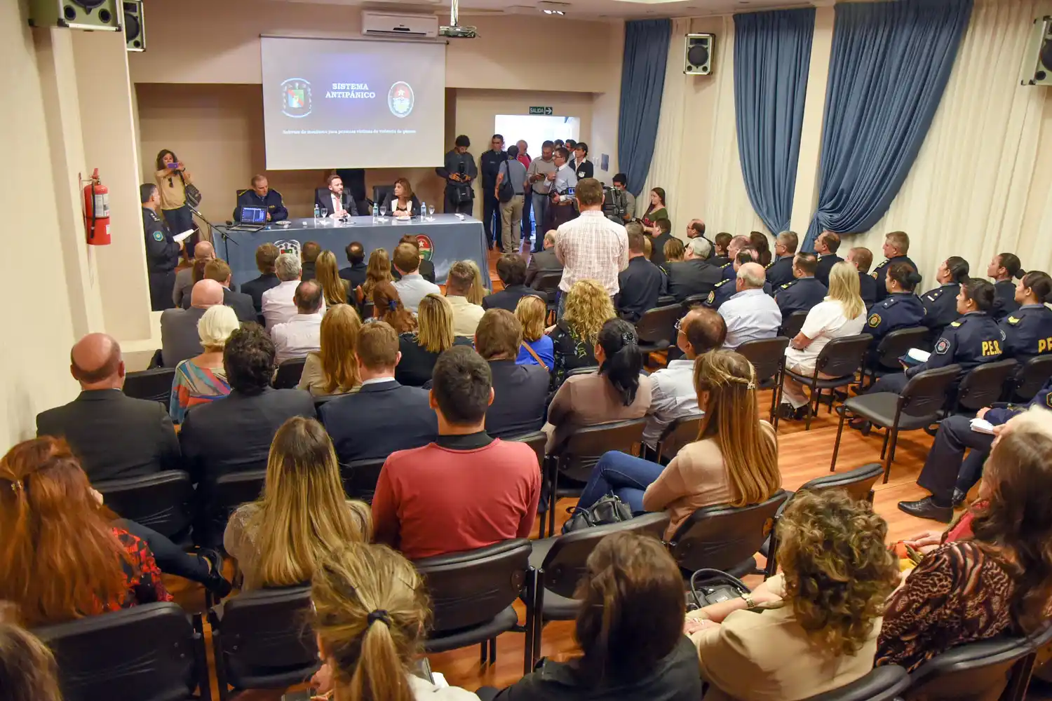 Presentaron el botón antipánico para víctimas de violencia de género