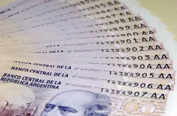 El Gobierno oficializó la suba del salario mínimo, vital y móvil, que contempla al trabajo agrario