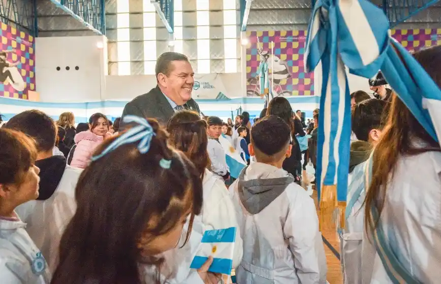 Montenegro encabezó el acto en el Polideportivo colinas de Peralta Ramos