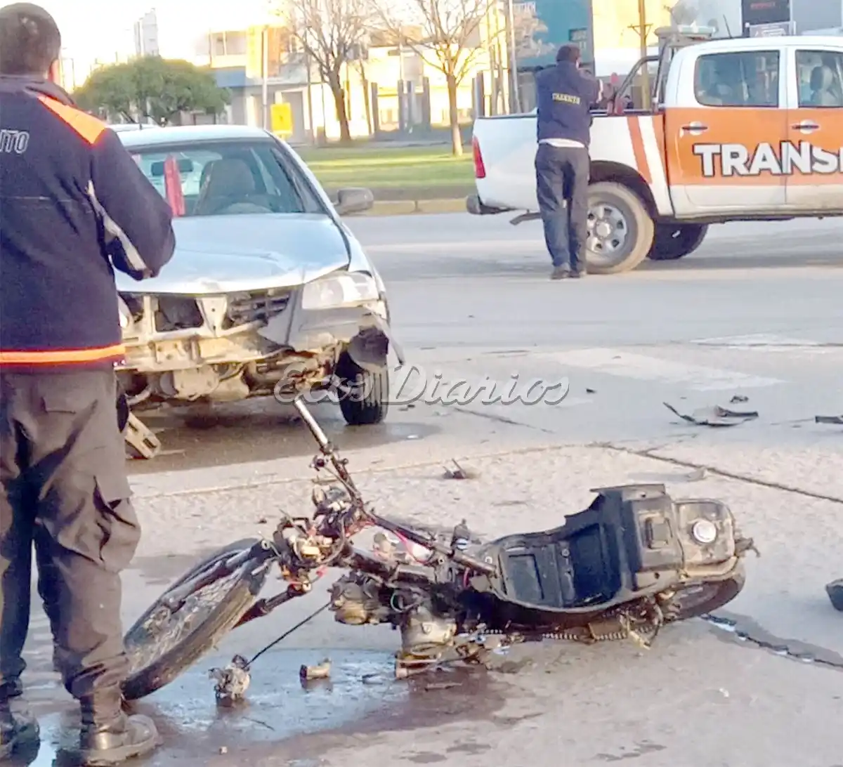 Daños materiales registraron ambos vehículos involucrados