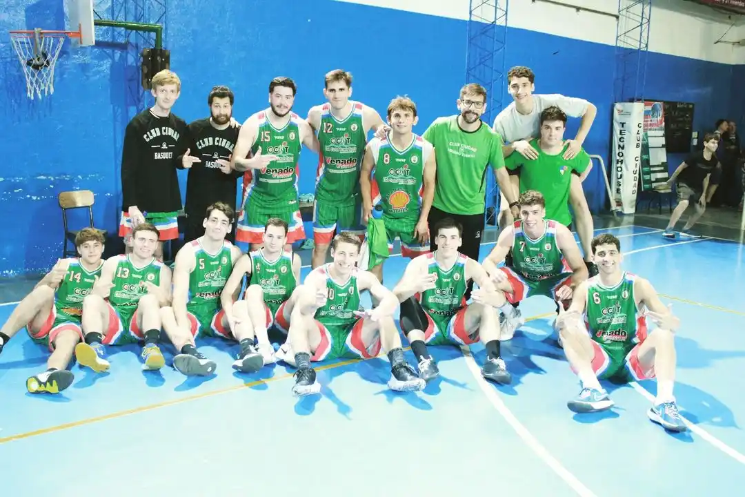 Club Ciudad derrotó a Atlético y lo bajó del segundo lugar. Foto: Javier Calvi