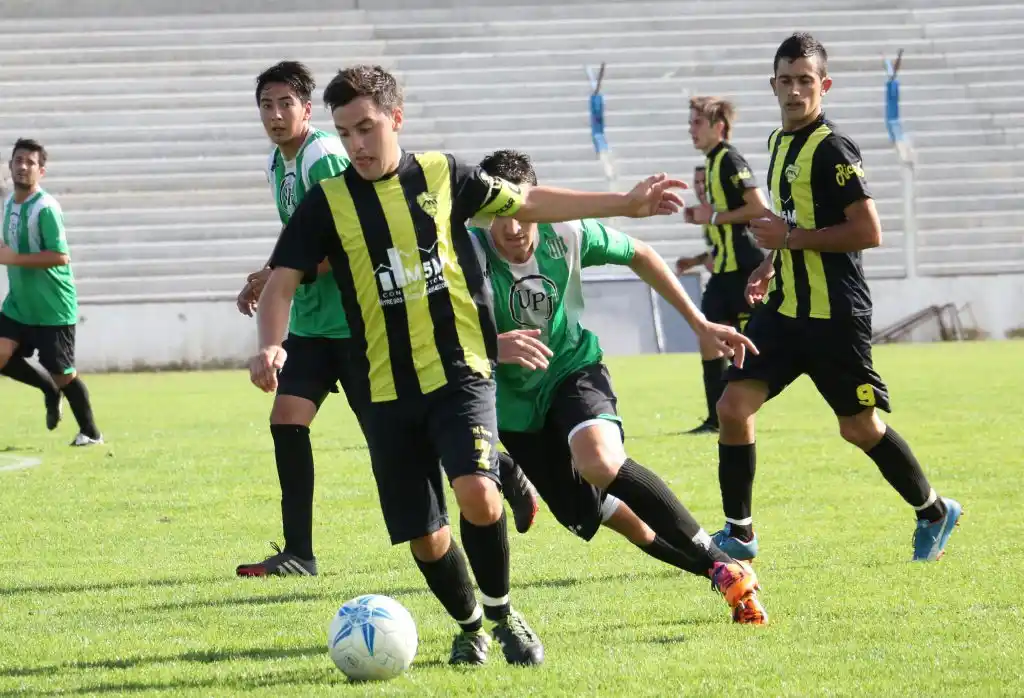 “Cuqui” Ruarte, el dueño de la pelota en “El Cerro”