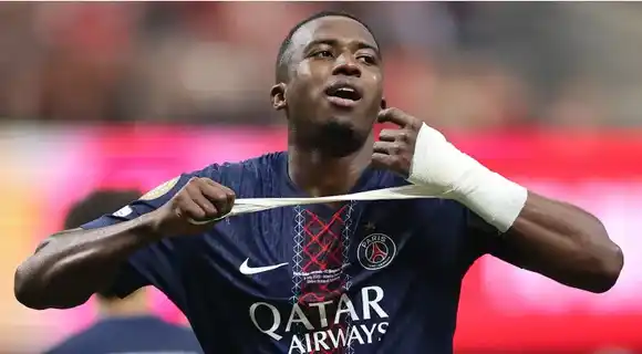 Willian Pacho y Lucas Hernández, suspendidos en PSG