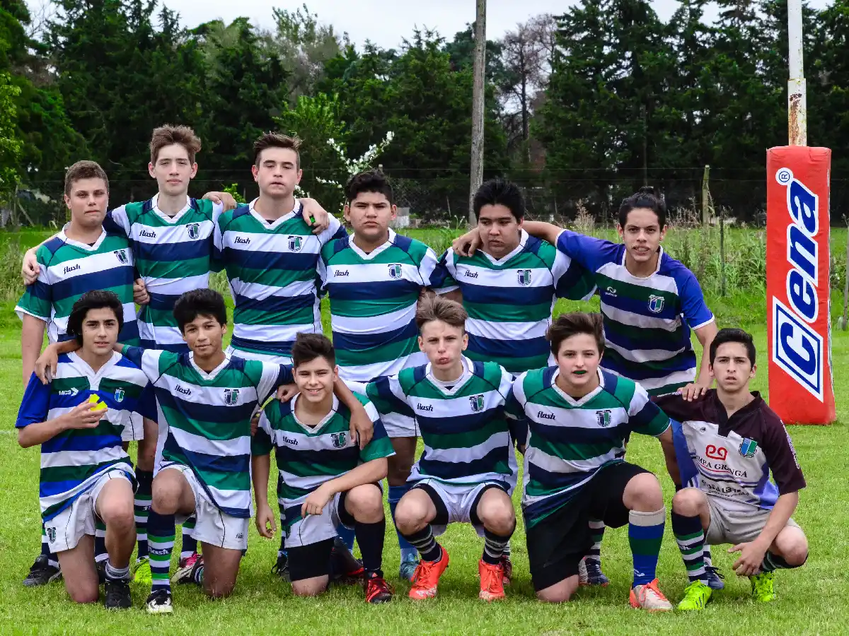 Buen arranque de Los Charabones M15