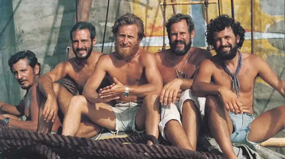 Los cinco amigos que vivieron la Expedición Atlantis. En el centro, el capitán Alfredo Barragán.