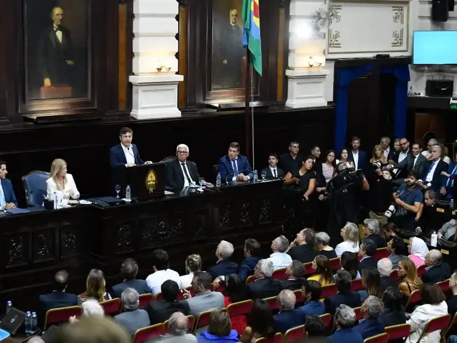 El gobernador bonaerense Axel Kicillof abrió el período de sesiones ordinarias con una batería de anuncios.