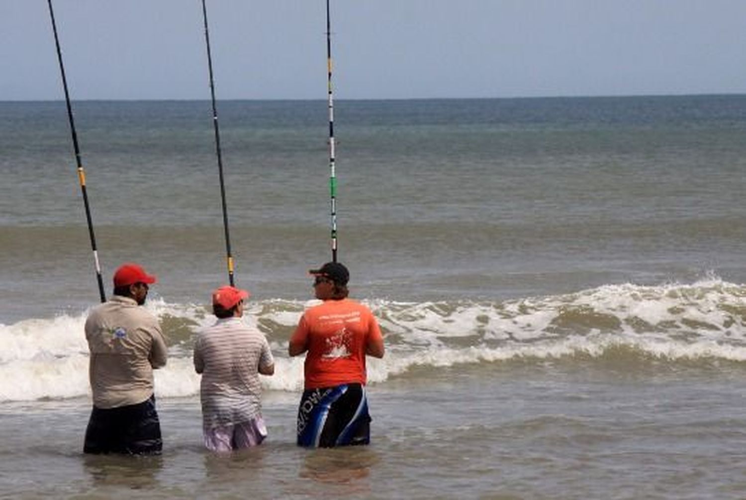 San Cayetano habilitó la pesca artesanal y ciclismo y trote en lugares de poca circulación solo para residentes
