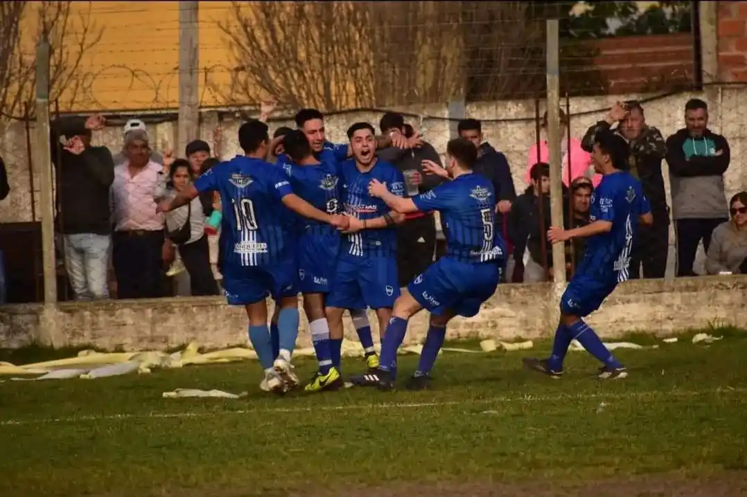 Fútbol: disputada la quinta fecha, tabla peleada en la “A” y Alsina como único líder en la “B”