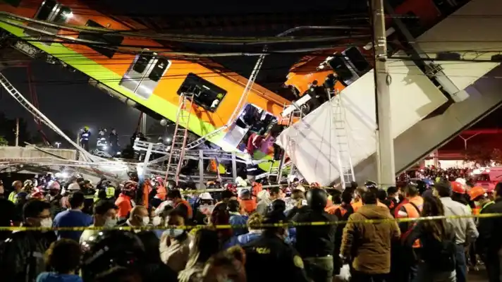TRAGEDIA: 23 muertos y 70 heridos tras colapso de un puente que cayó sobre el metro de México