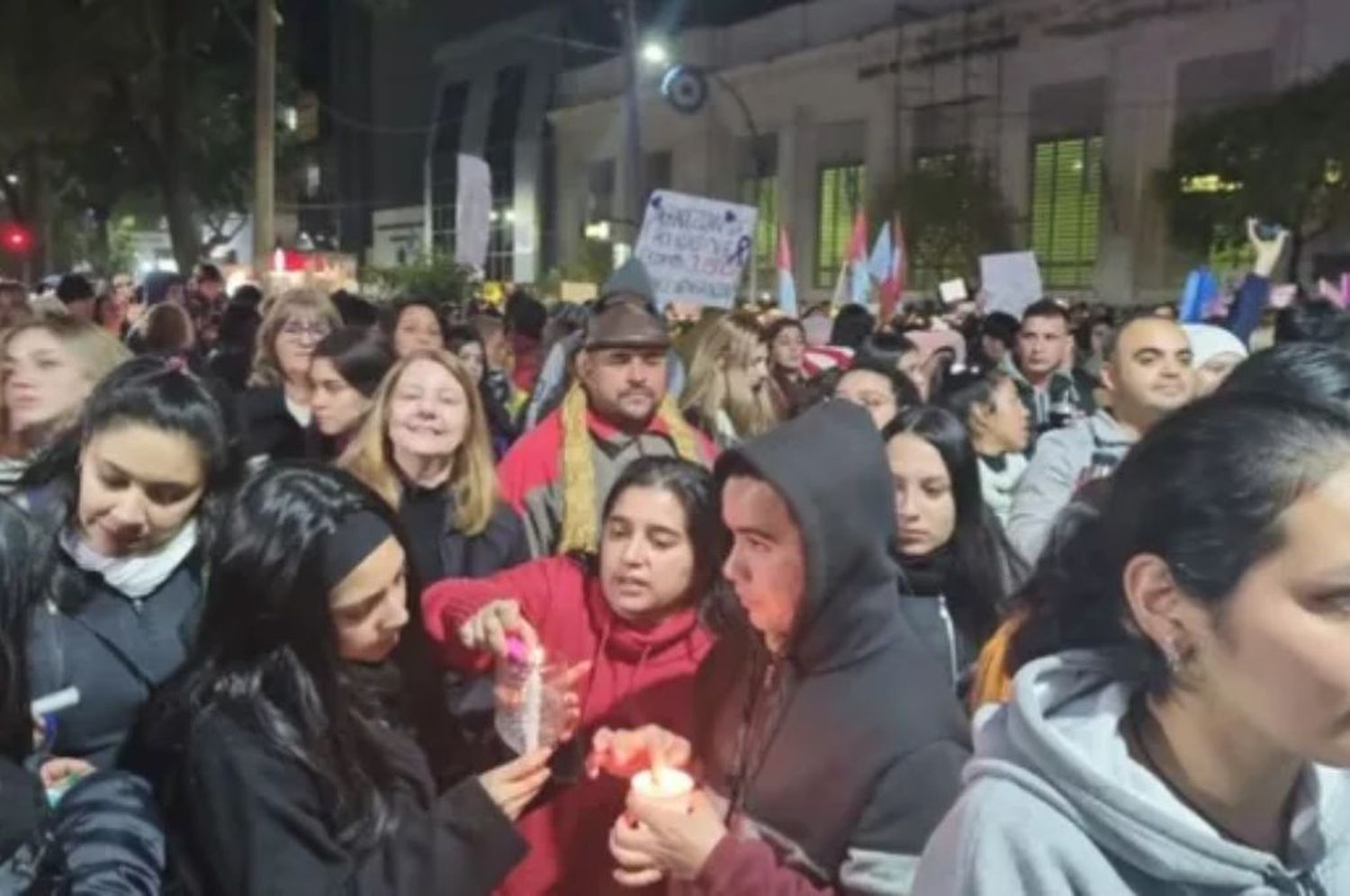 Chaco: multitudinaria marcha en reclamo de justicia por Cecilia Strzyzowski