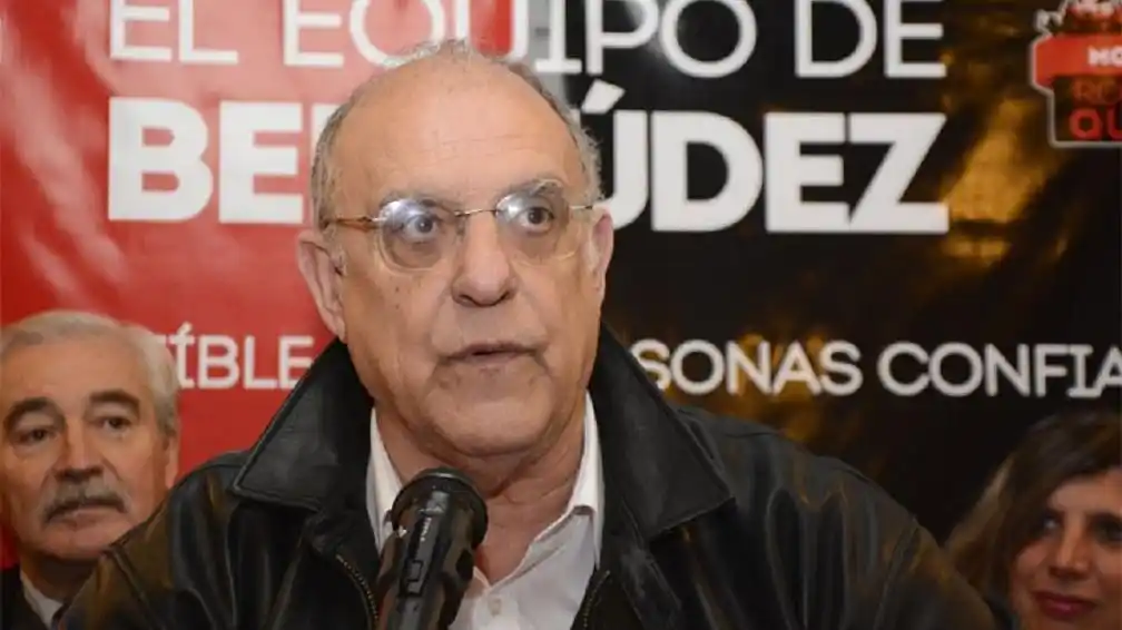  Bermúdez aseguró que “la cláusula de Messi para jugar en Newell’s no existe”