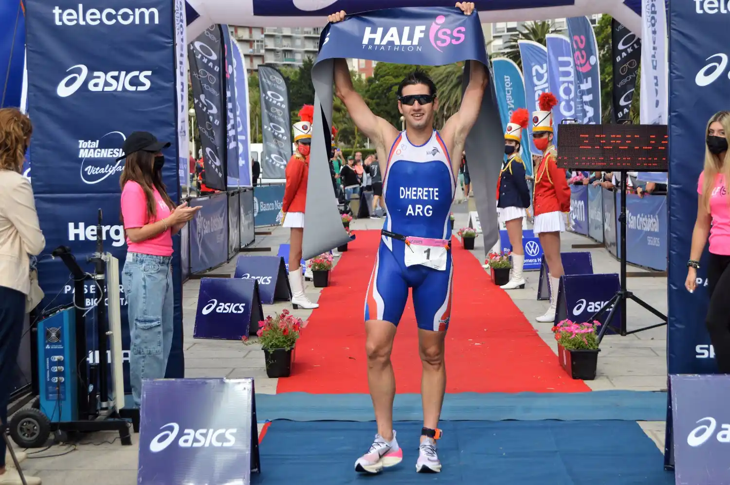 Dhereté y Rosso ganaron el Sprint Triathlon