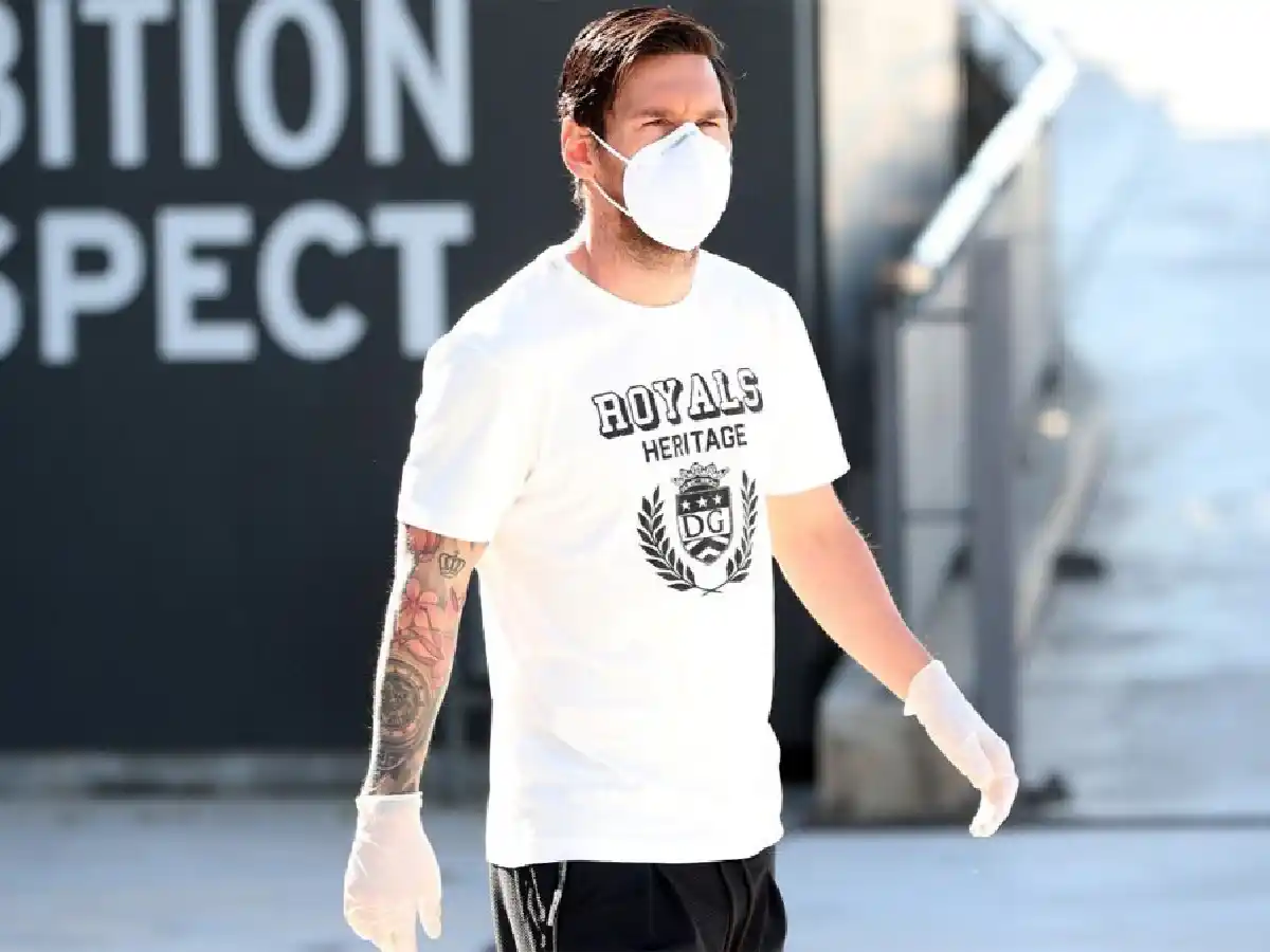 Messi volvió a la Ciudad Deportiva de Barcelona luego de 55 días y se sometió al test de coronavirus