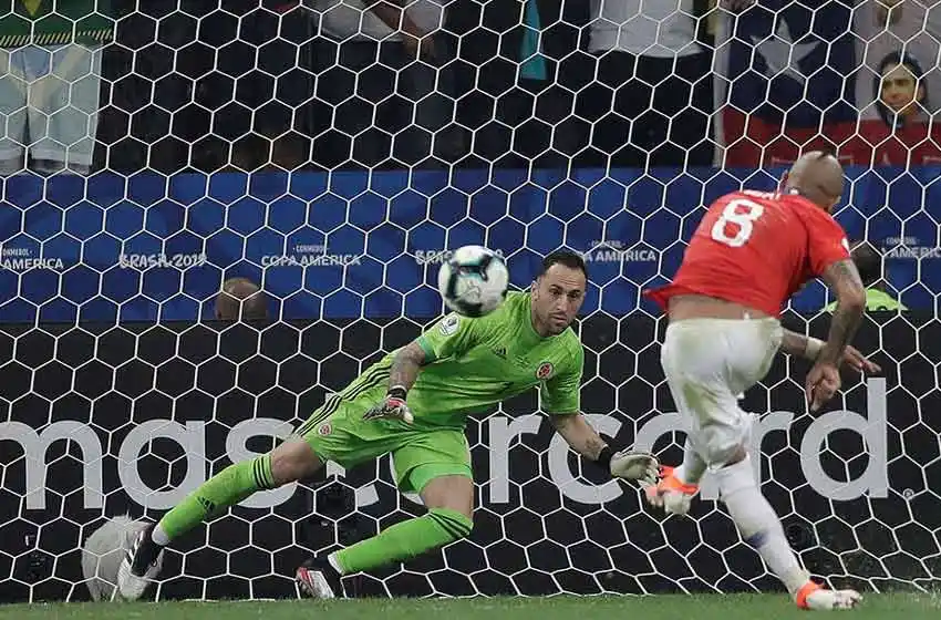 Chile eliminó a Colombia y se metió en semifinales