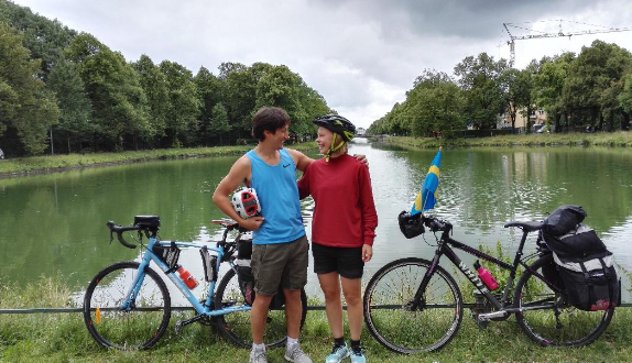 Leo y Sofía Tonetti: “Nueva aventura en bicicleta por  Europa” (1ª entrega)