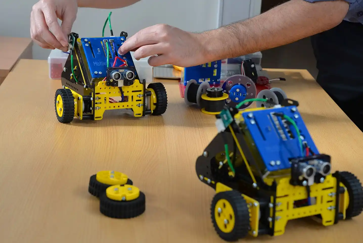 Escuela Técnica de Las Heras se sumó al Programa provincial de Robótica