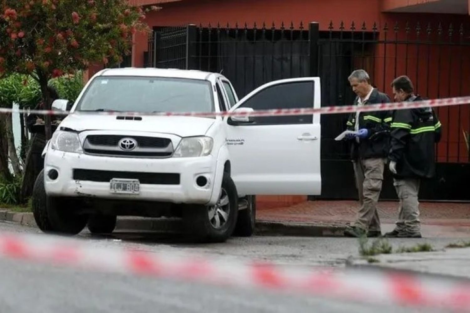 Lo mataron frente a sus hijos para robarle la camioneta