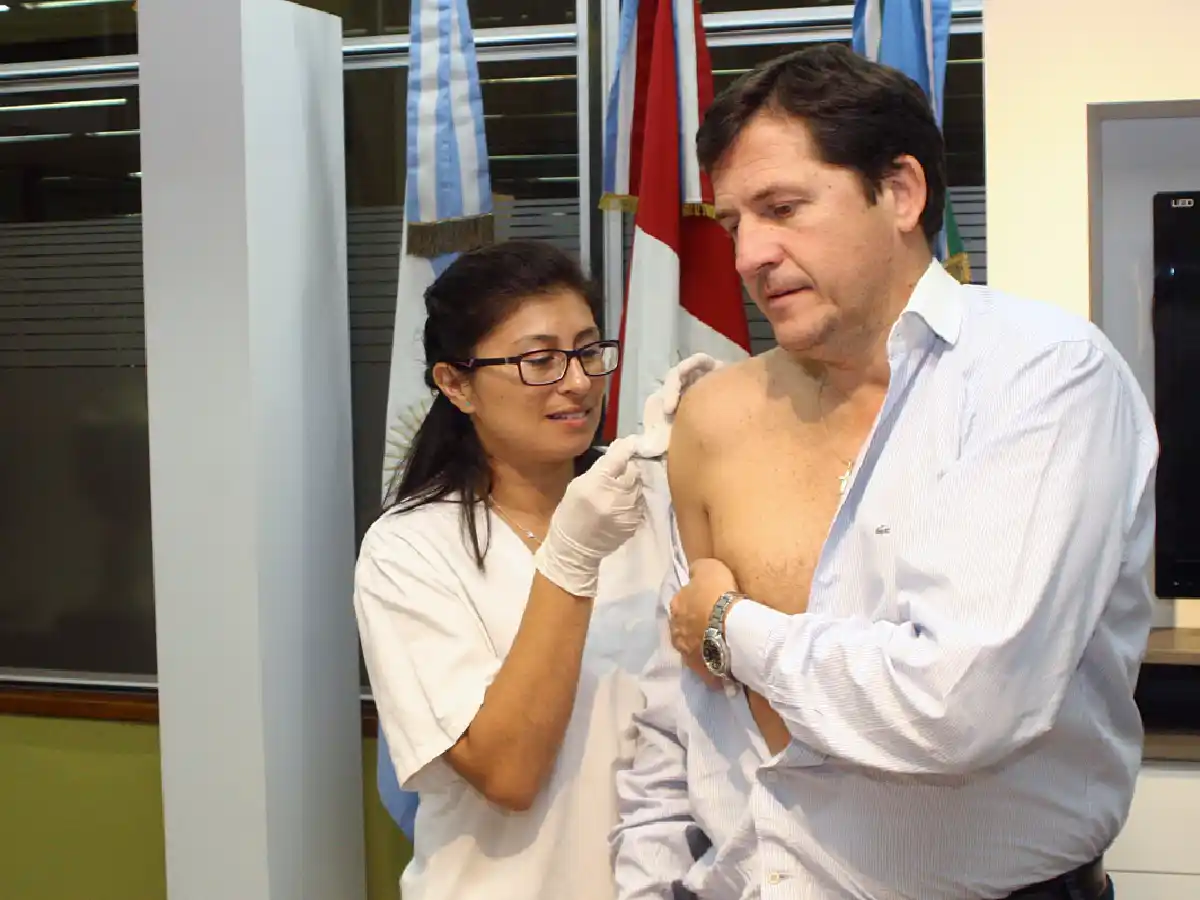 Arroyito también vacuna contra la gripe 