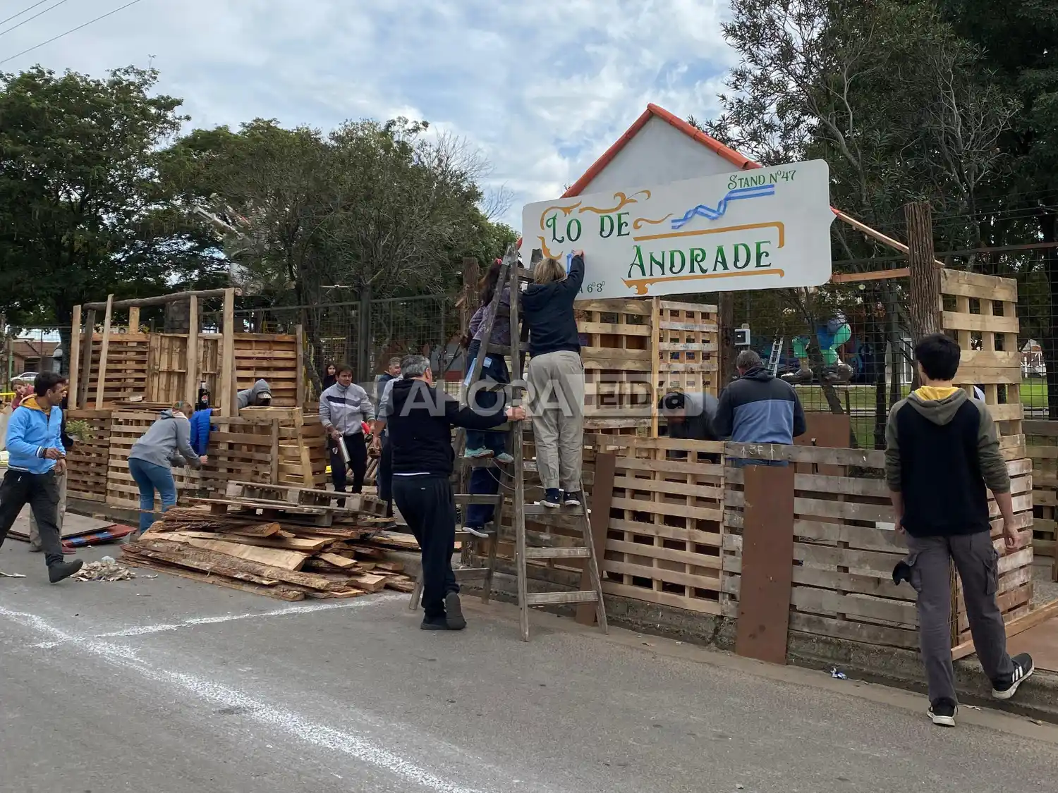 Armar un stand del 25 de Mayo puede costar más de dos millones de pesos