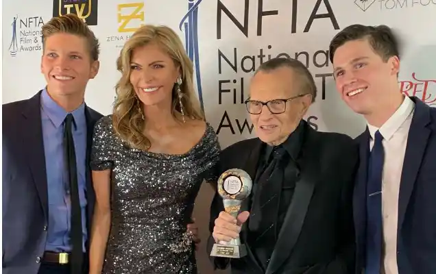 Larry King fue despedido por la fe judía