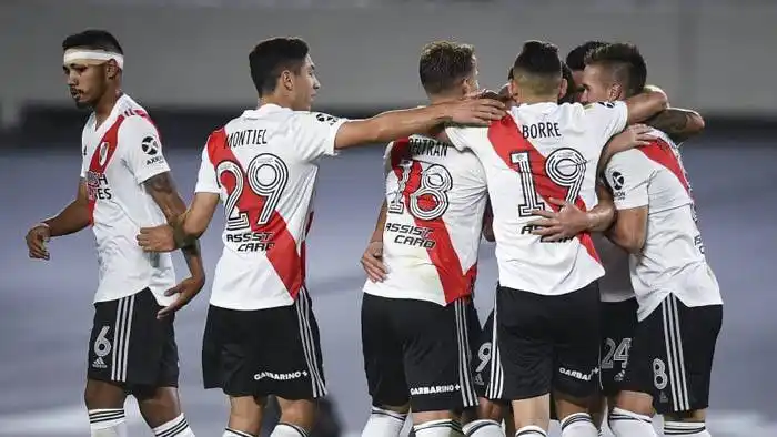 River se lo ganó a Colón  en el Monumental