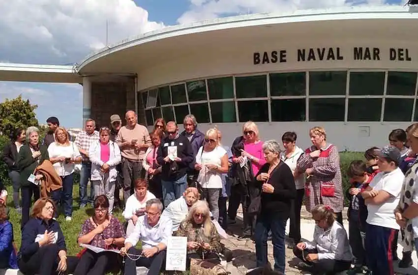 Familiares de los tripulantes del ARA San Juan se reunirán con Macri