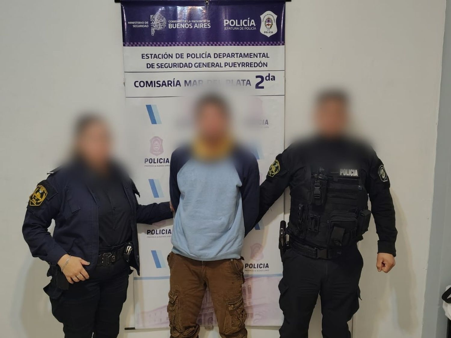 Violento ataque en Mar del Plata: arrastró a su pareja por la vereda y fue detenido
