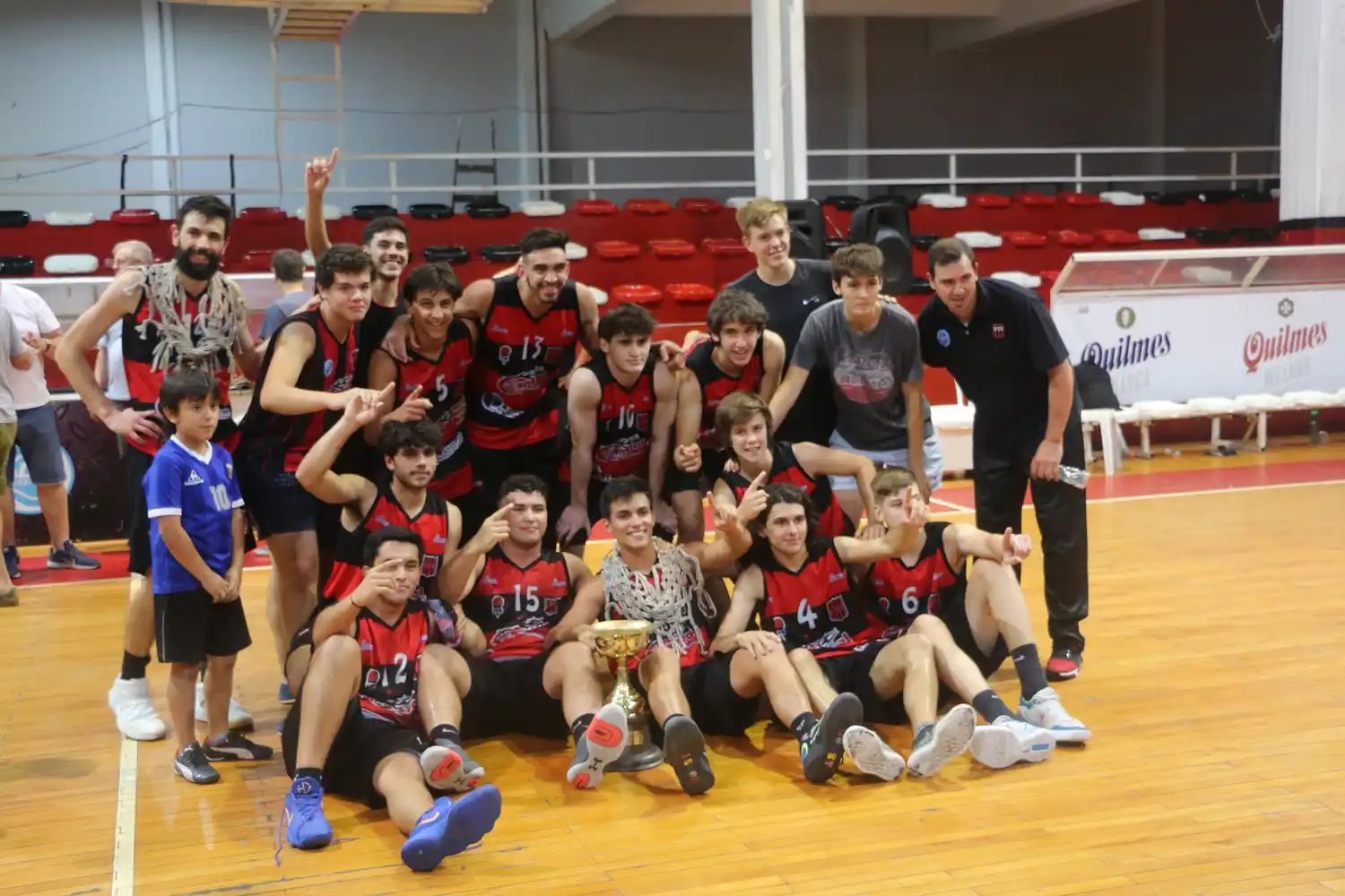 Central lo cerró mejor y se quedó con el Oficial de Primera