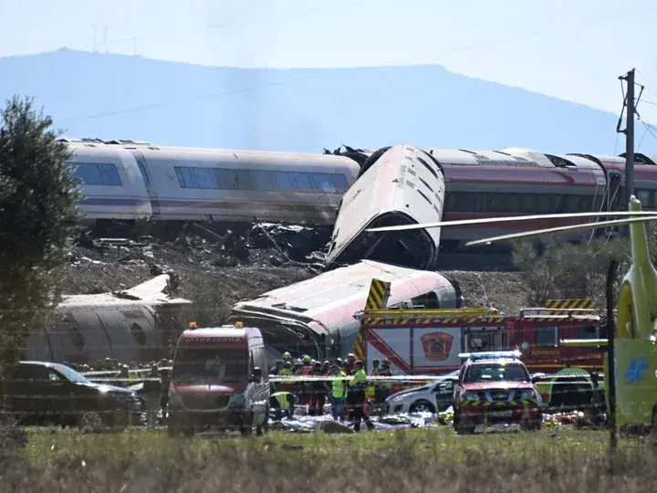 Un argentino murió en el accidente ferroviario en España y otro permanece desaparecido
