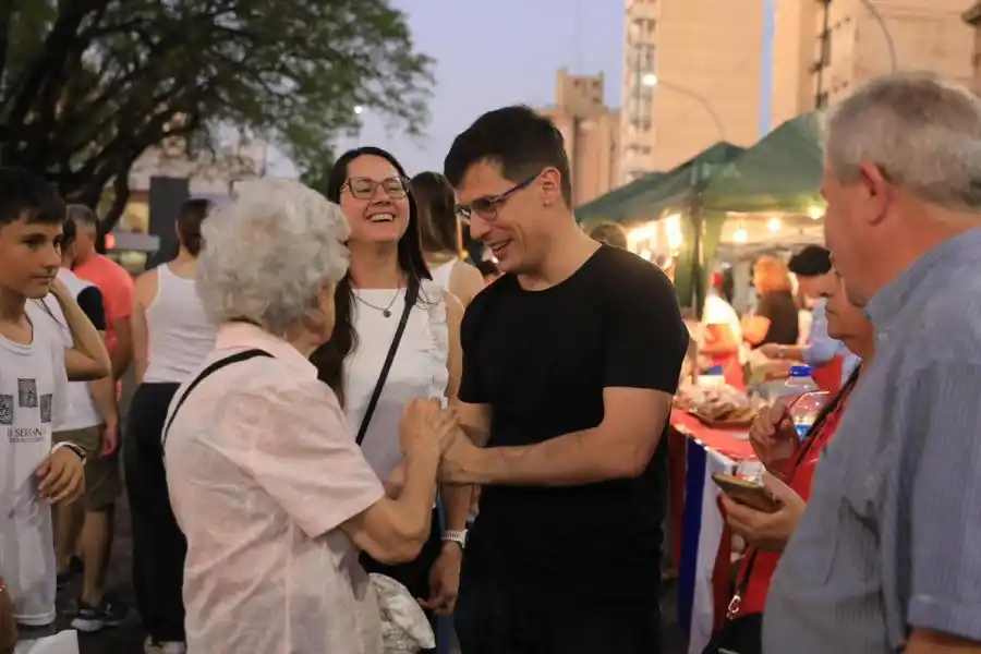 Una multitud de rafaelinos colmó las calles para celebrar la Fiesta de las Culturas