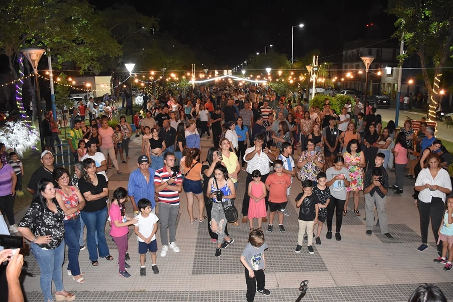 Habilitaron el Paseo Navideño en Pirané