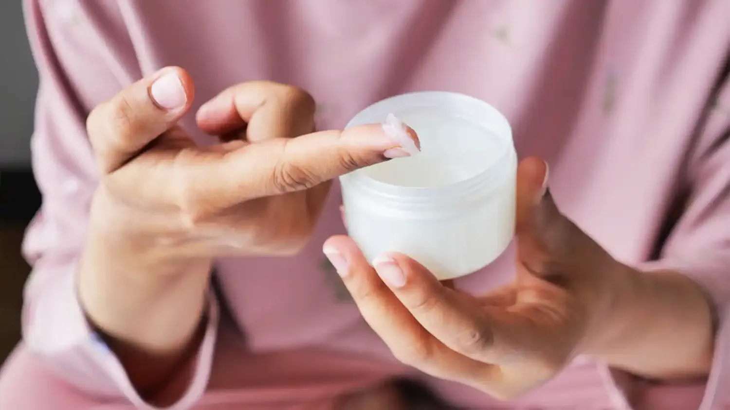 El increíble origen de la vaselina, un producto esencial en tu hogar.