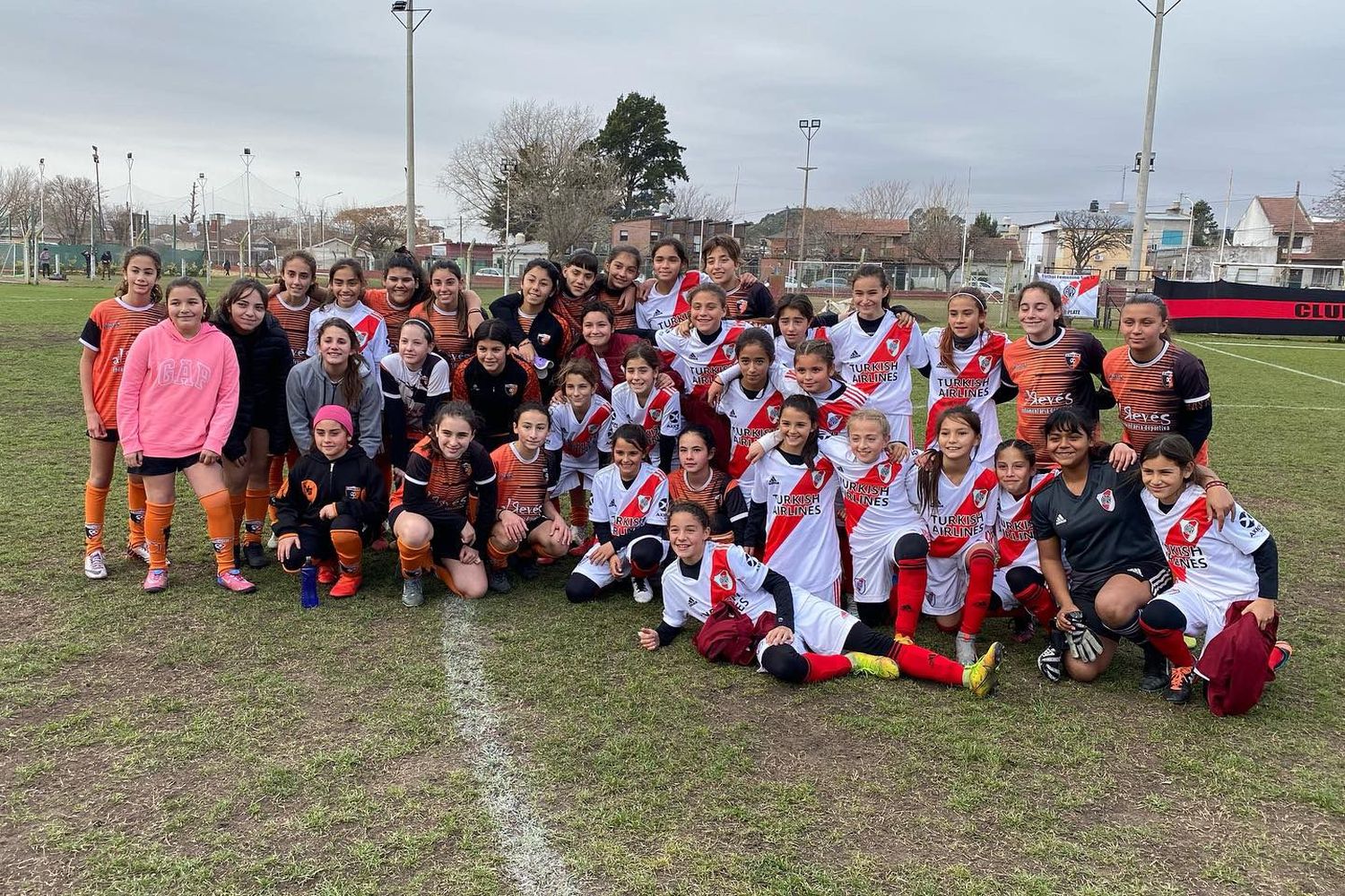 El rojinegro recibió a la sub 12 de River Plate