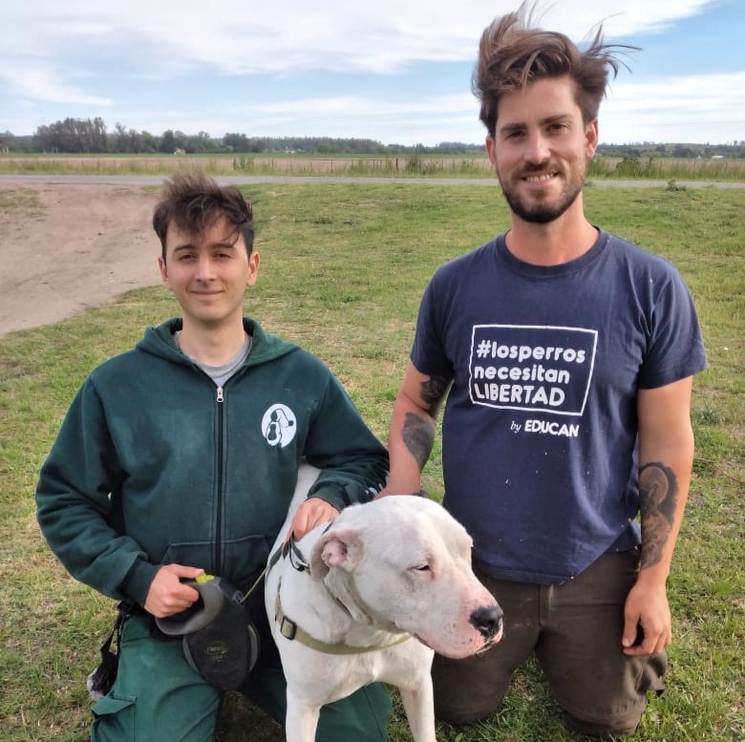 Adóptame Tandil trabaja reeducando perros y devolviéndolos a la sociedad