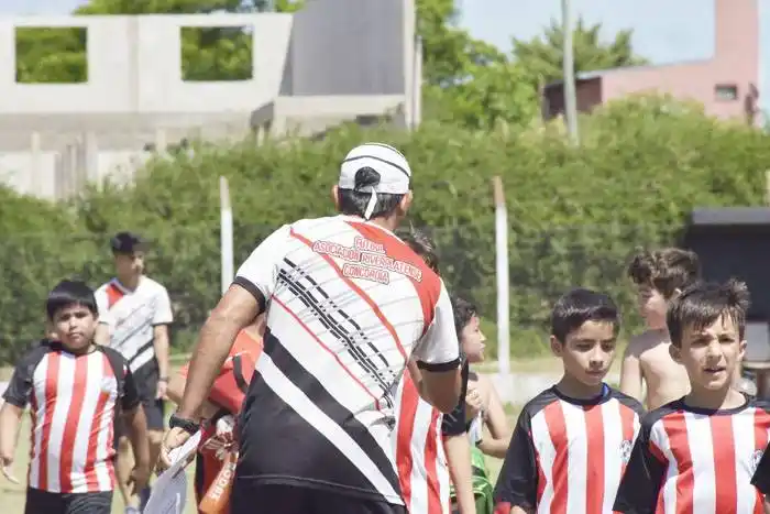 �SQueremos que los chicos  entrenen, disfruten y compartan⬝