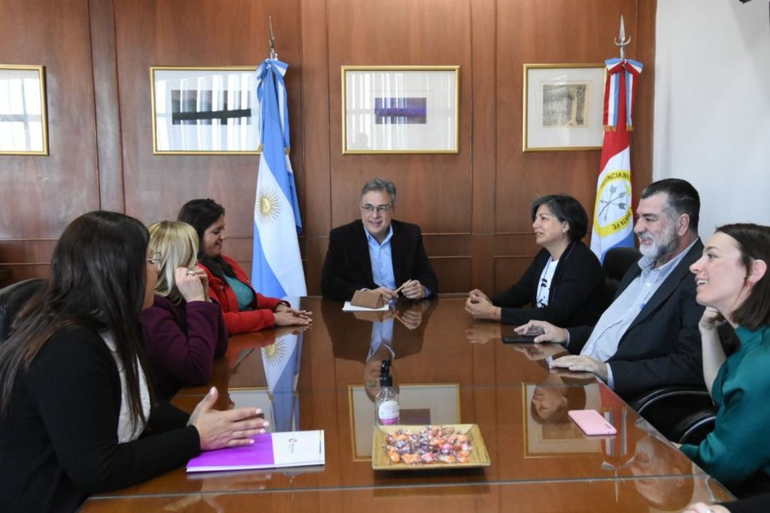 Castellano recibió a los padres de Micaela García