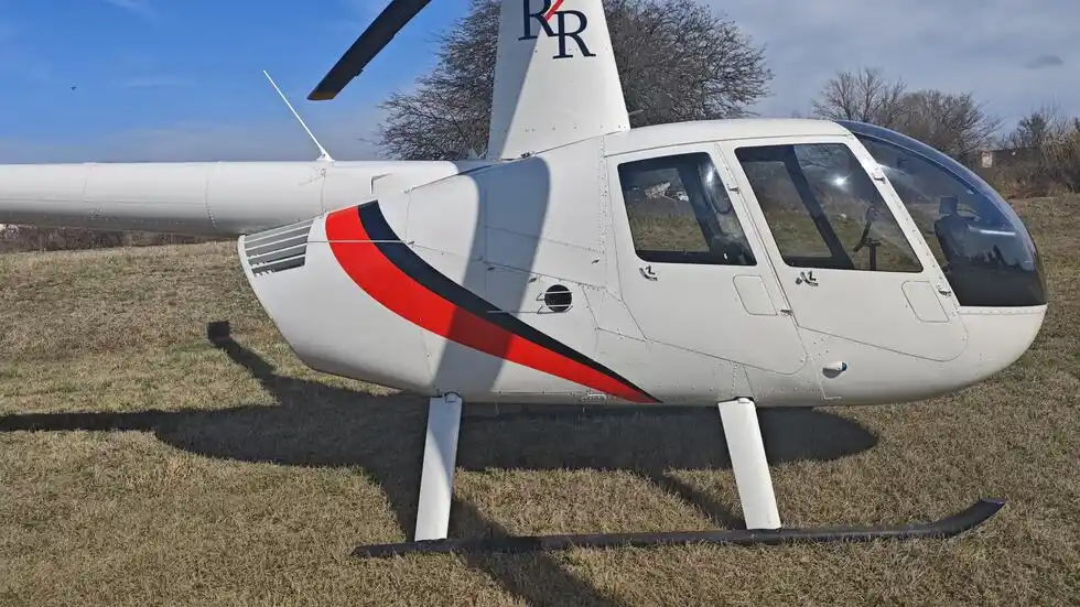 La aeronave secuestrada es un helicóptero Robinson R44.