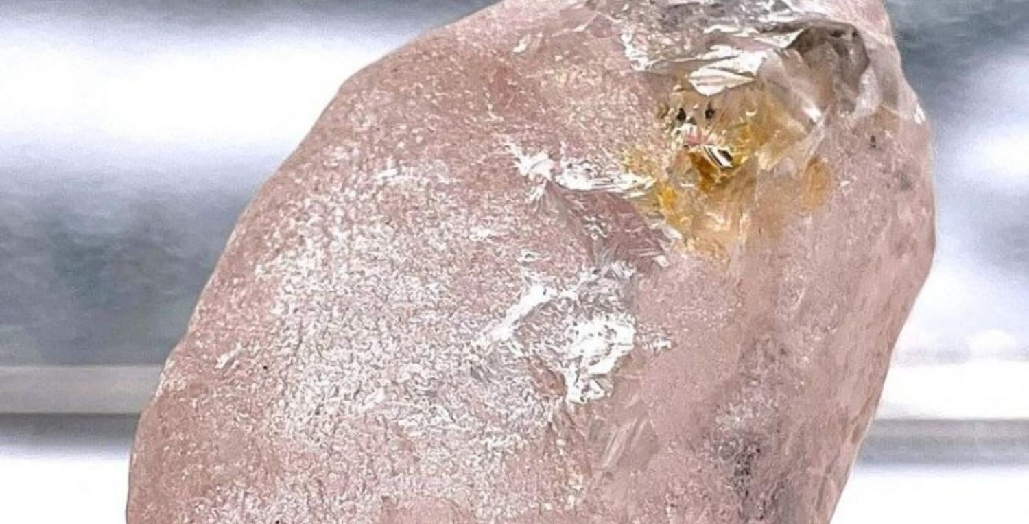 Descubren el diamante rosa más grande en 300 años