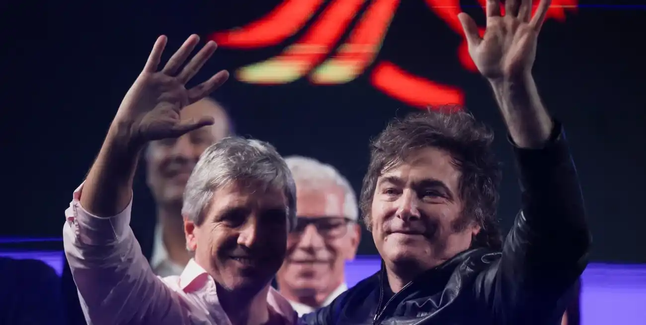 Javier Milei y Luis Caputo. Crédito: Tomás Cuesta