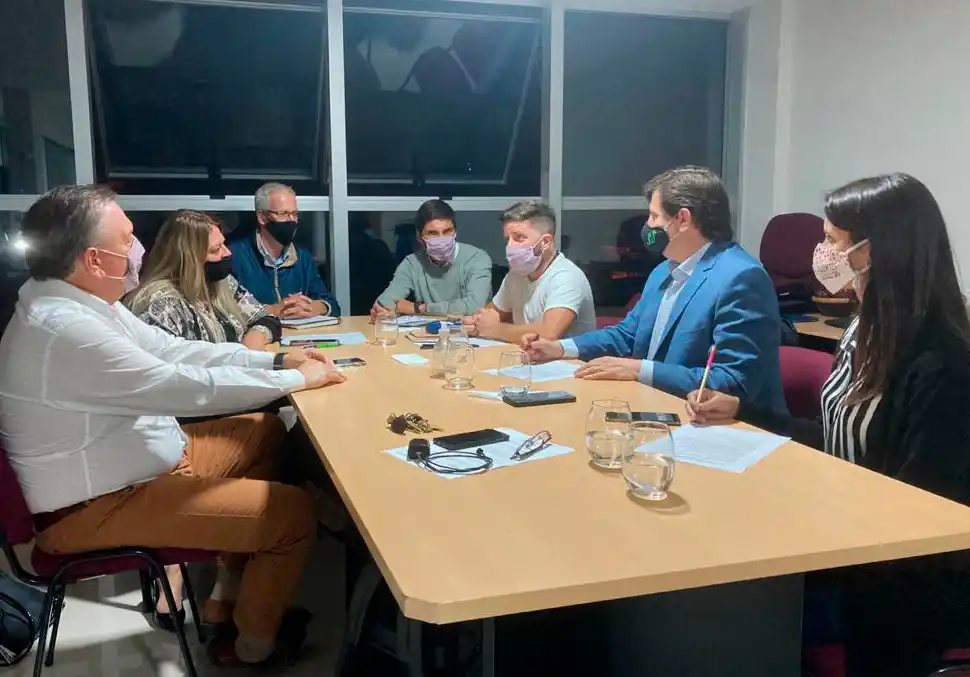 Intendencias y comunas radicales denuncian discriminación por parte del Gobierno Provincial